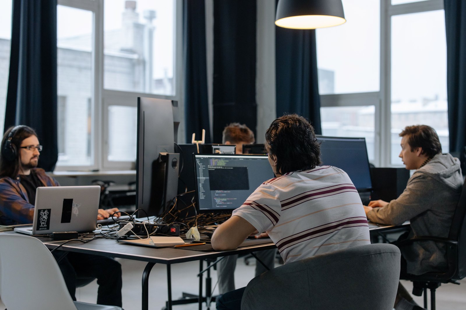 Custom Software vs Off-the-Shelf Software