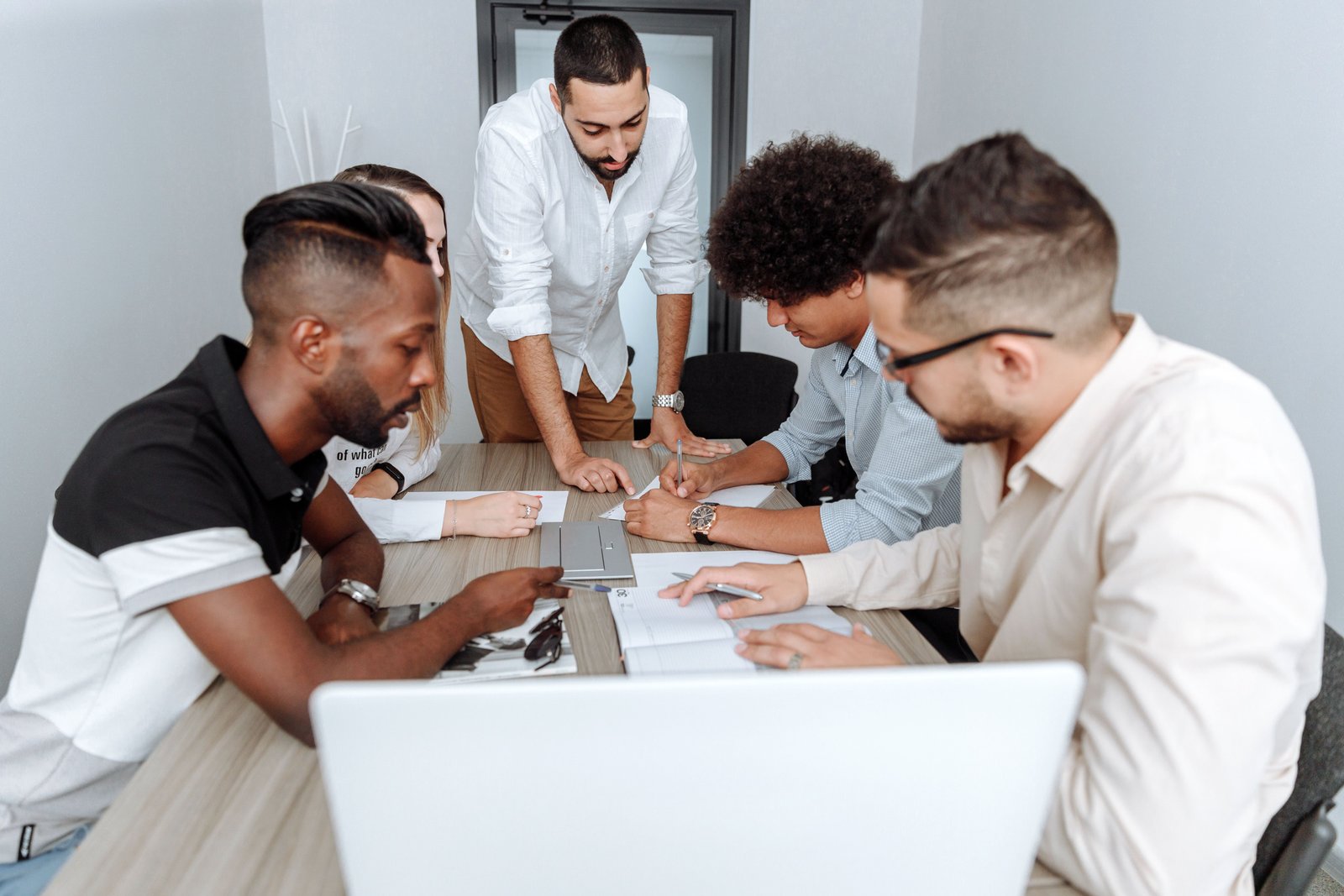 Why Every Startup Needs an MVP:A Complete Guide to Building Smarter Products